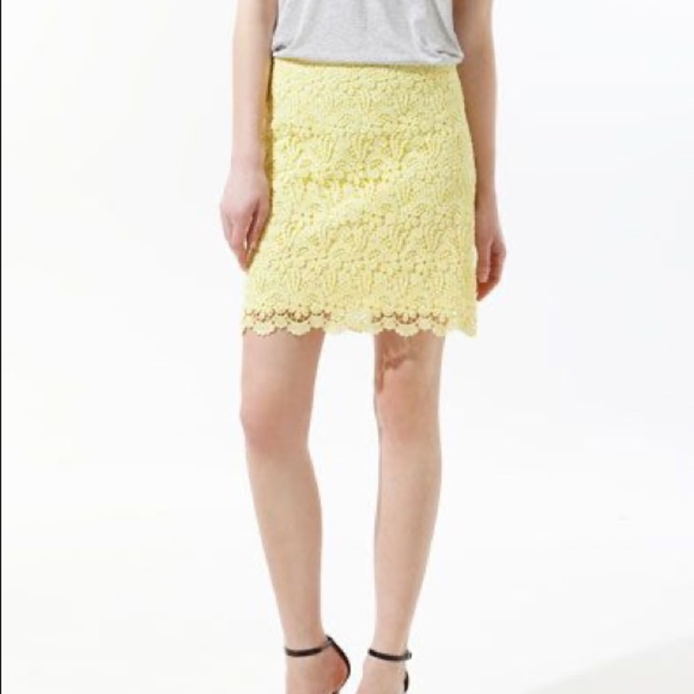 Yellow crochet floral ZARA mini skirt